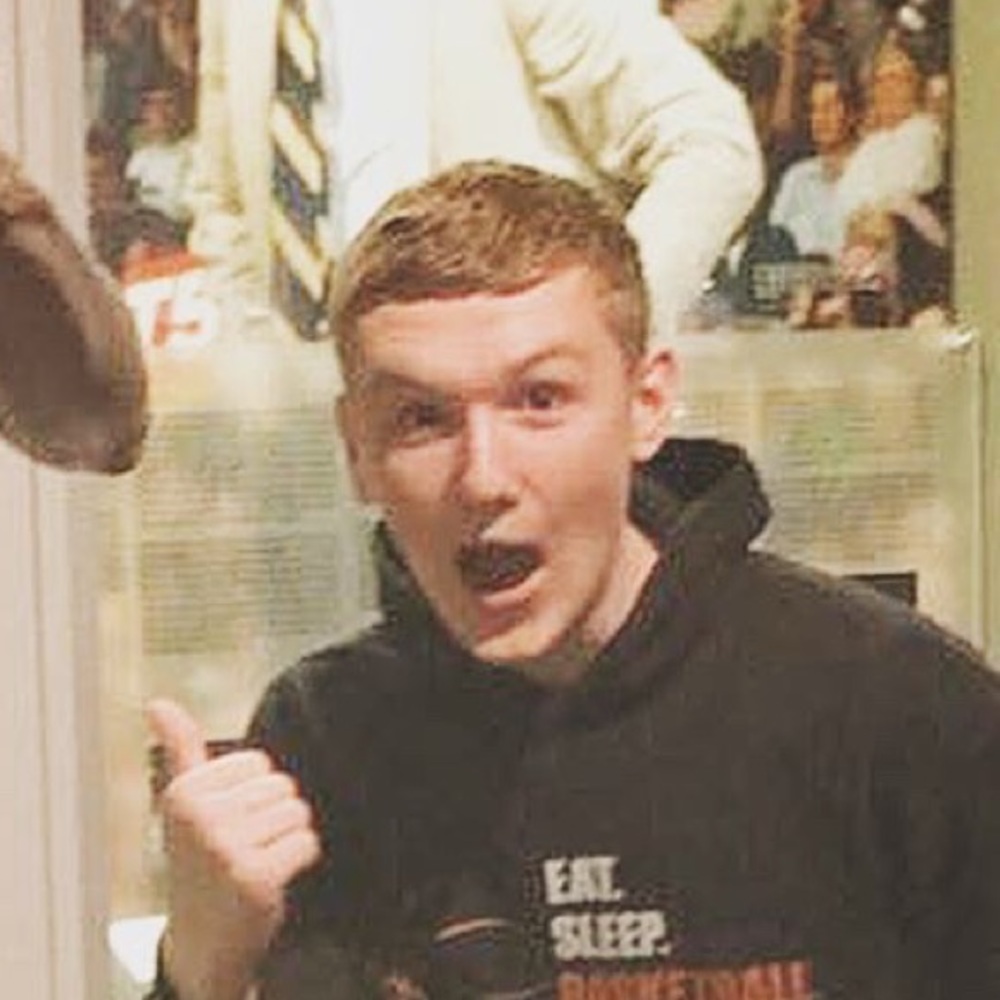 Meet your Posher, Logan